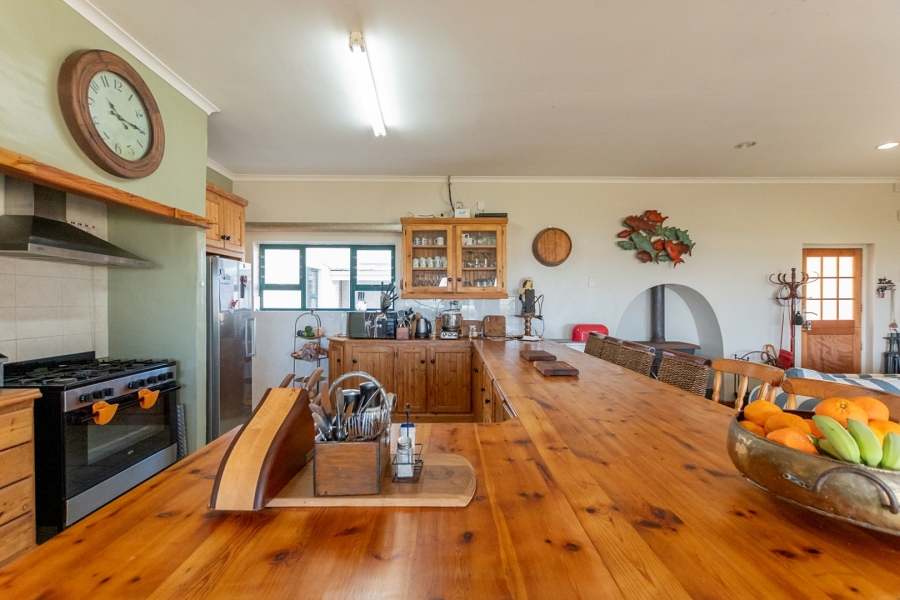 5 Bedroom Property for Sale in Duyker Eiland Western Cape